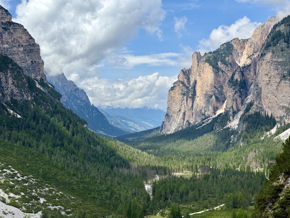 Valley on AV1